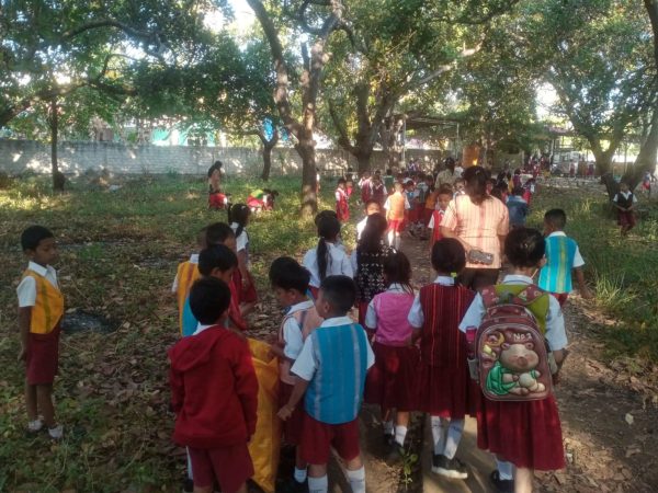 Kegiatan Kerja Bakti dan Pemilihahan Sampah Organik dan Nonorganik